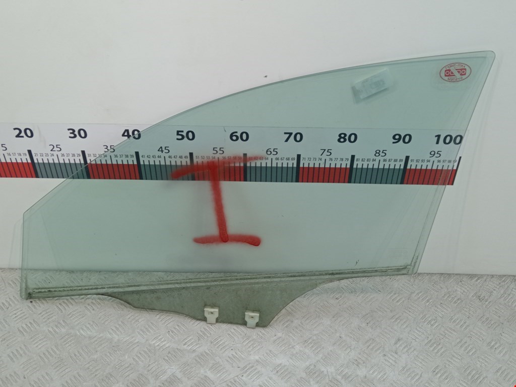 Стекло двери переднее правое MAZDA Mazda 3 BK 2003-2009