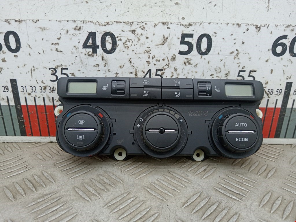 Блок управления климат-контроля Skoda Octavia 1Z (2004-2013)