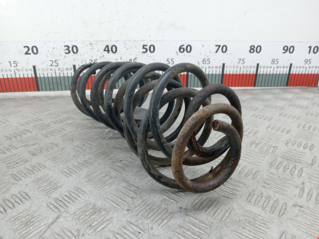 Пружина задняя левая/правая FORD Fiesta 2001-2008