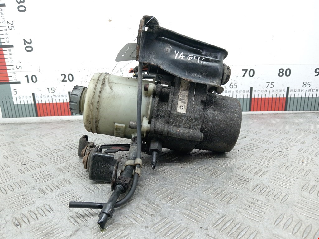 Насос гидроусилителя руля (ГУР) VOLKSWAGEN Fox 2005-2011