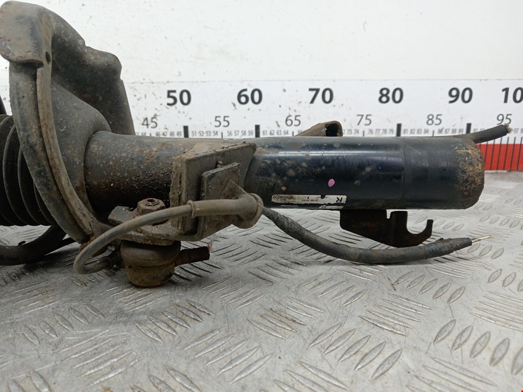 Амортизатор передний правый MAZDA Mazda 3 BK 2003-2009