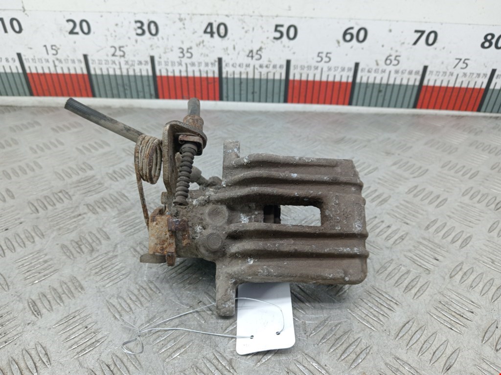 Суппорт задний левый Audi A6 C5 Allroad (2000-2006)