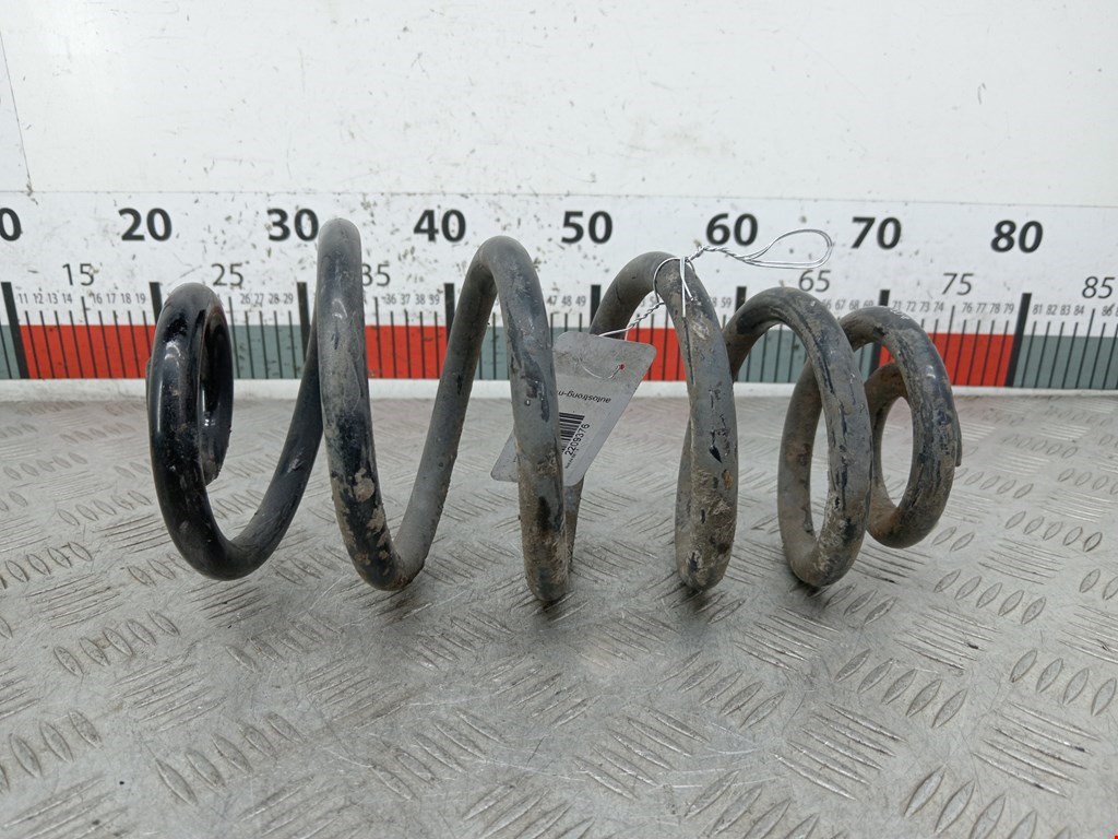 Пружина задняя левая/правая AUDI A4 B6 2001-2005