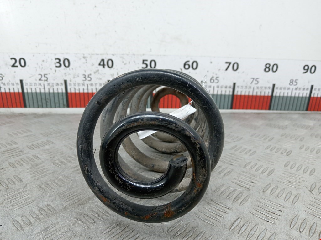 Пружина задняя левая/правая AUDI A4 B6 2001-2005