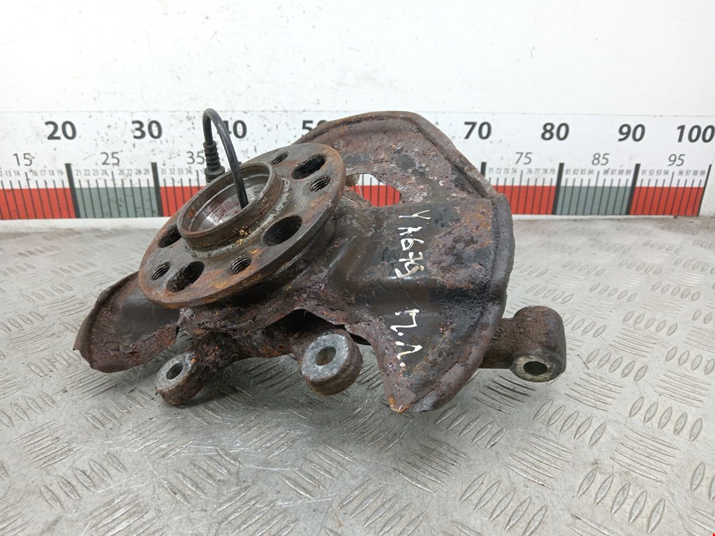 Ступица передняя левая MERCEDES-BENZ A-Class W169 2004-2012