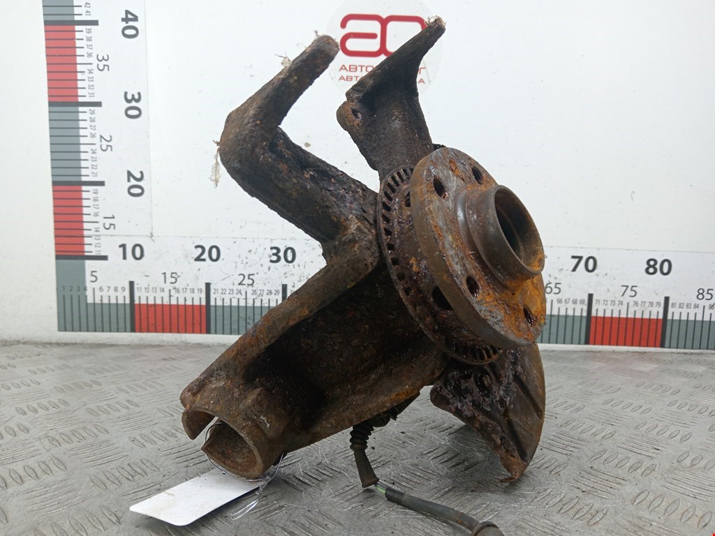 Ступица передняя правая VOLKSWAGEN Golf IV 1997-2003