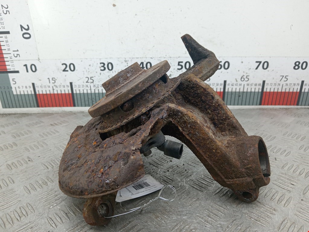 Ступица передняя левая VOLKSWAGEN Golf IV 1997-2003