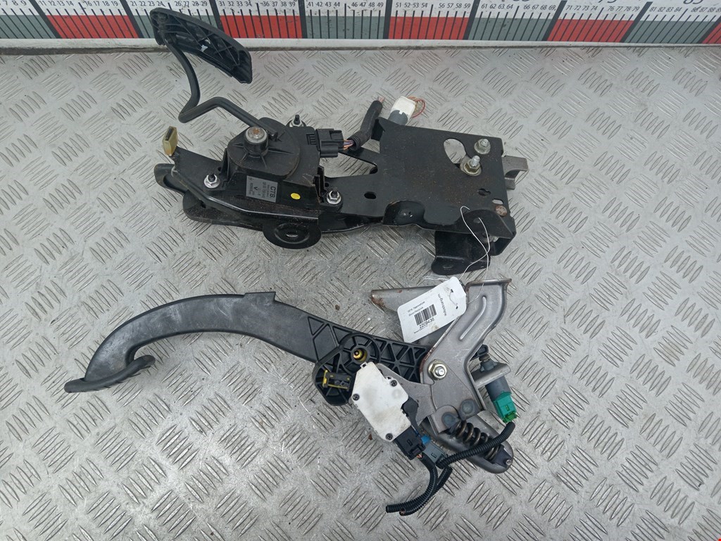 Блок педалей (педальный узел) RENAULT Scenic II 2003-2010