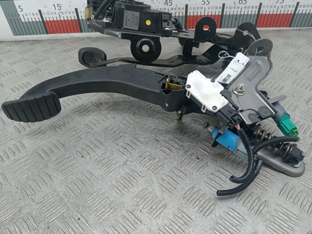 Блок педалей (педальный узел) RENAULT Scenic II 2003-2010