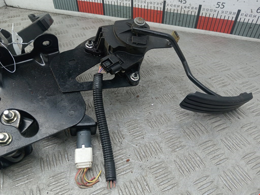 Блок педалей (педальный узел) RENAULT Scenic II 2003-2010