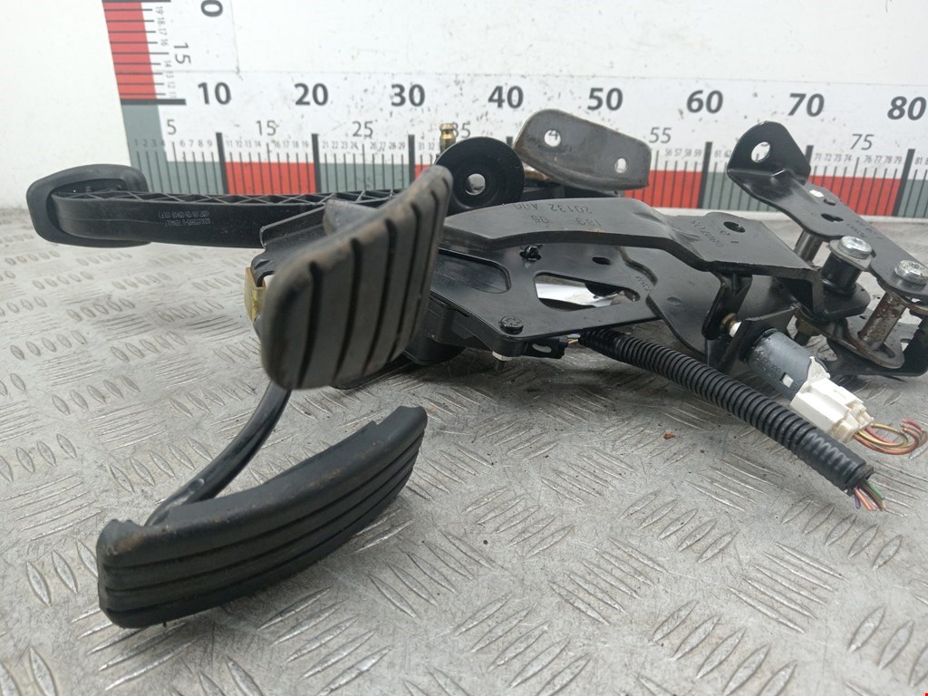 Блок педалей (педальный узел) RENAULT Scenic II 2003-2010