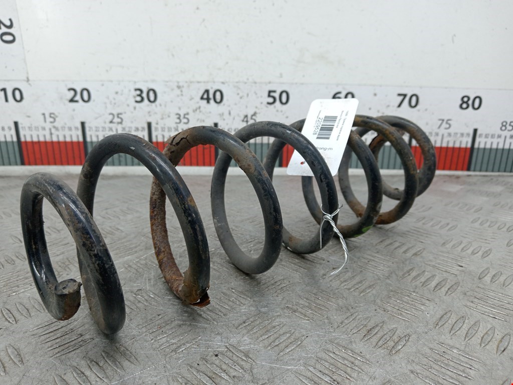 Пружина задняя левая/правая VOLKSWAGEN Golf IV 1997-2003