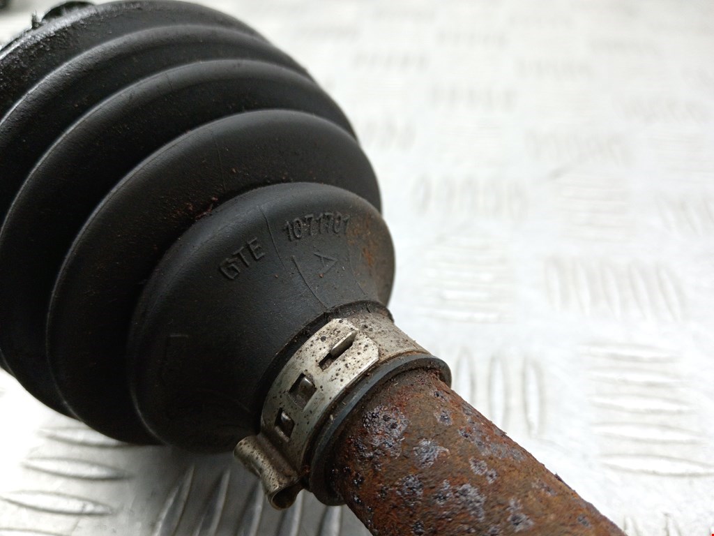 Полуось (привод, приводной вал) передняя левая CITROEN C 2 2003-2008