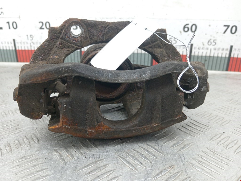 Суппорт передний правый PEUGEOT 207 2006-2015