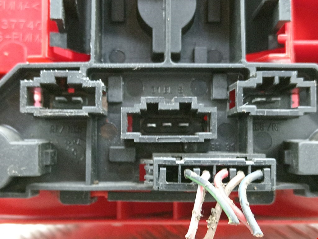 Фонарь задний правый VOLKSWAGEN Golf IV 1997-2003