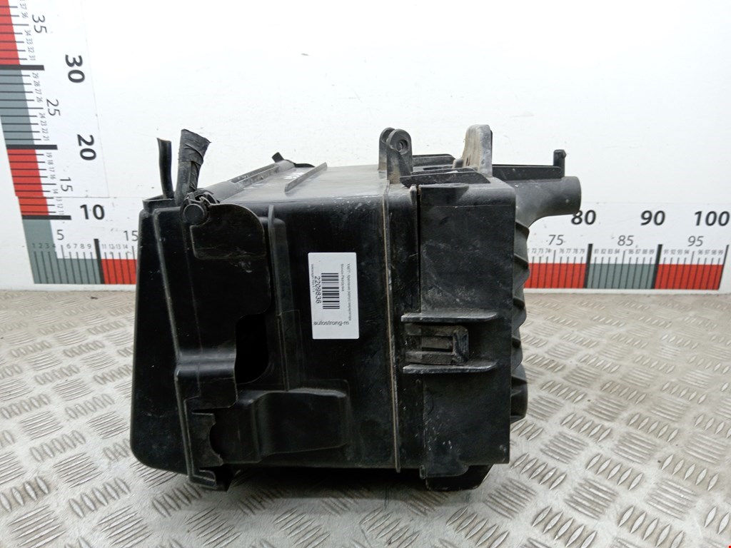 Крепление АКБ (корпус/подставка) VOLKSWAGEN Polo IV 2001-2009