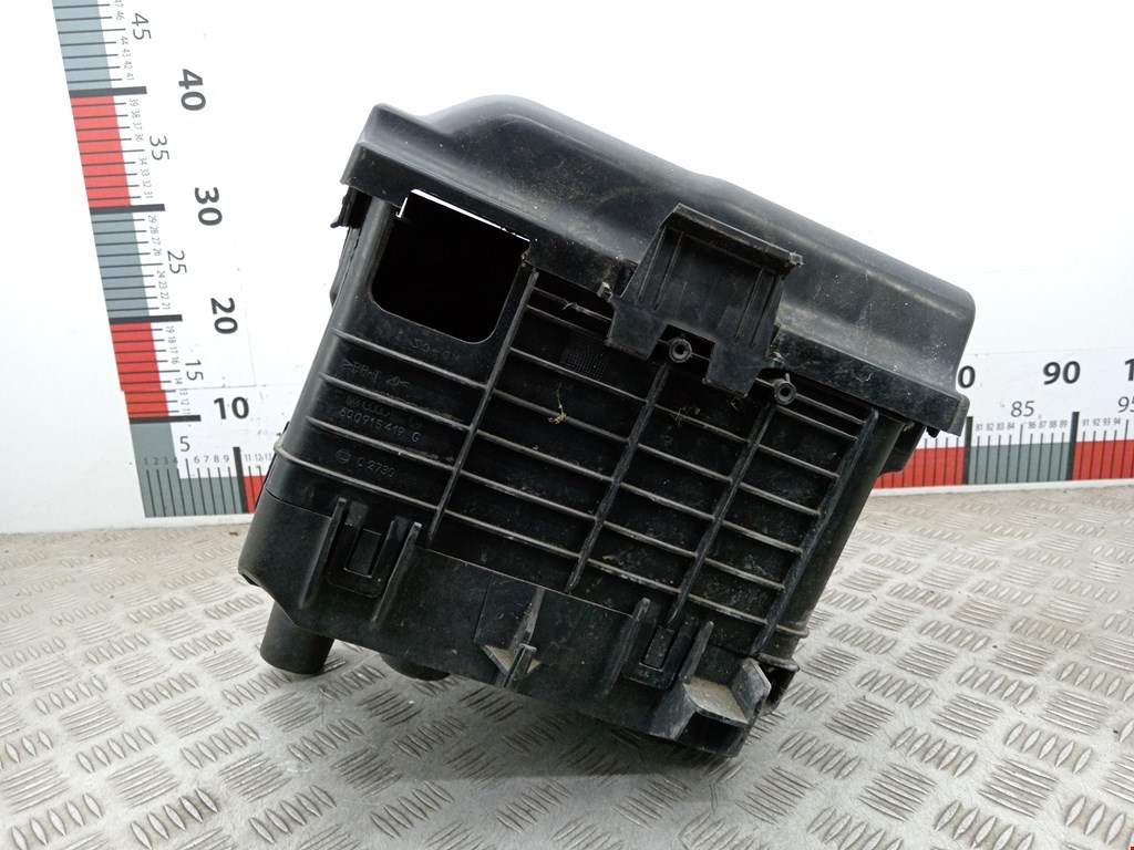 Крепление АКБ (корпус/подставка) VOLKSWAGEN Polo IV 2001-2009