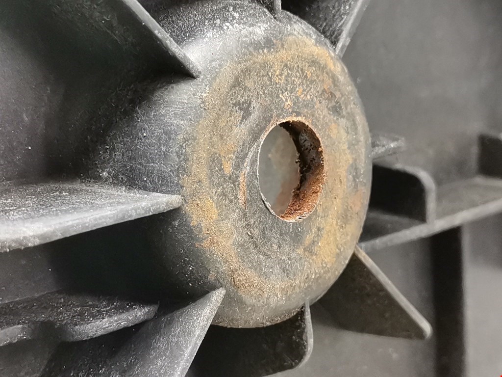 Крепление АКБ (корпус/подставка) RENAULT Vel Satis 2002-2009