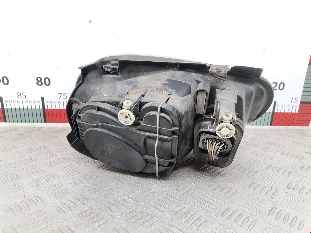 Фара левая VOLKSWAGEN Golf IV 1997-2003