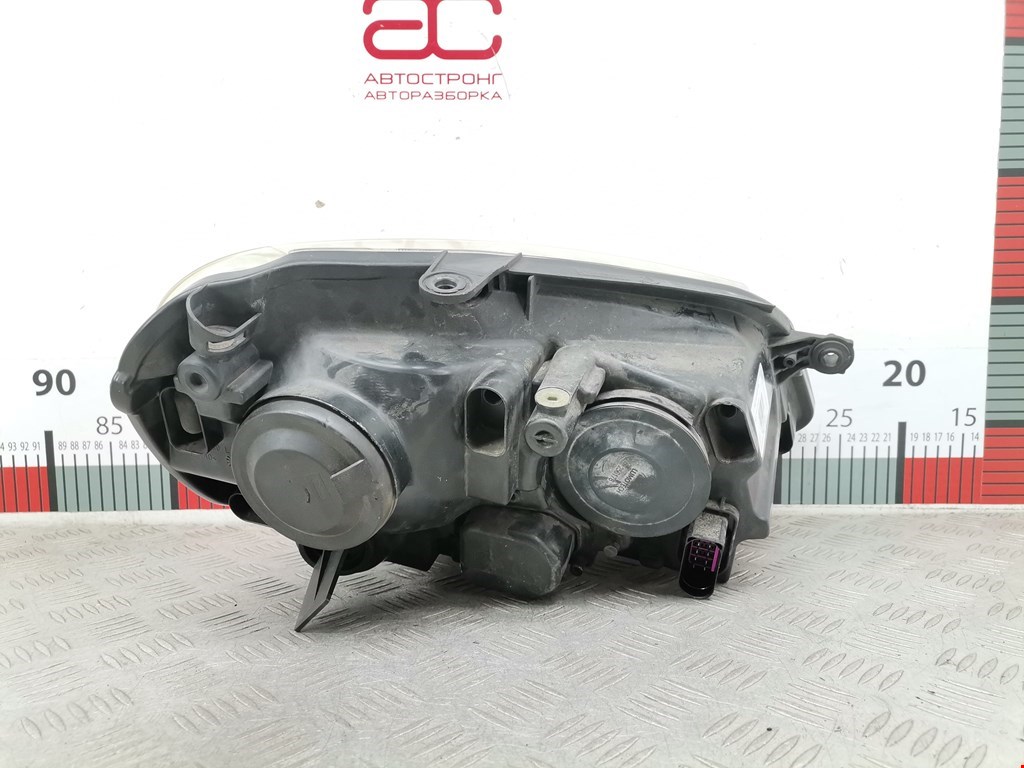 Фара левая VOLKSWAGEN Polo IV 2001-2009