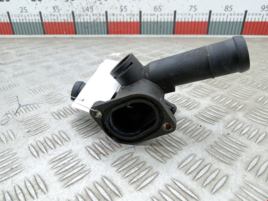 Тройник системы охлаждения SKODA Octavia A4 1U- 1997-2010