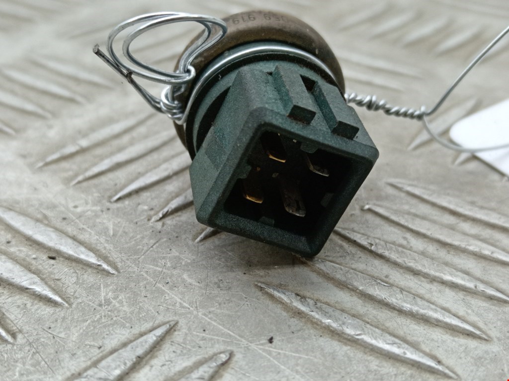 Датчик температуры (охлаждающей жидкости) SKODA Octavia A4 1U- 1997-2010