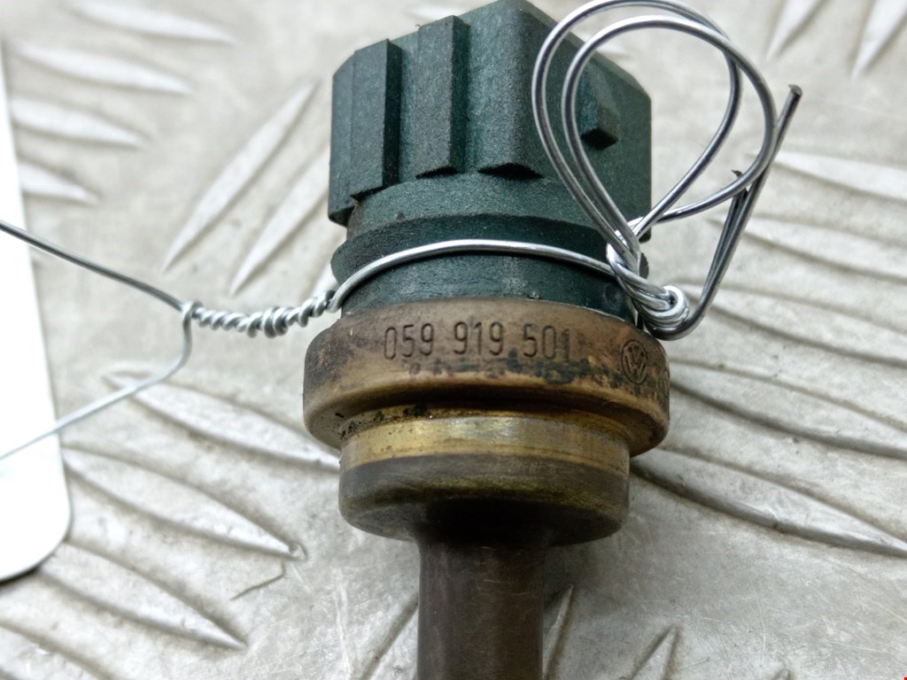 Датчик температуры (охлаждающей жидкости) SKODA Octavia A4 1U- 1997-2010