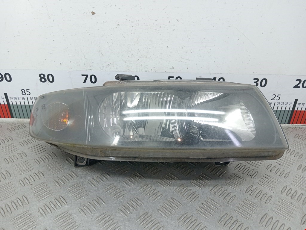 Фара правая SEAT Toledo 1998-2004