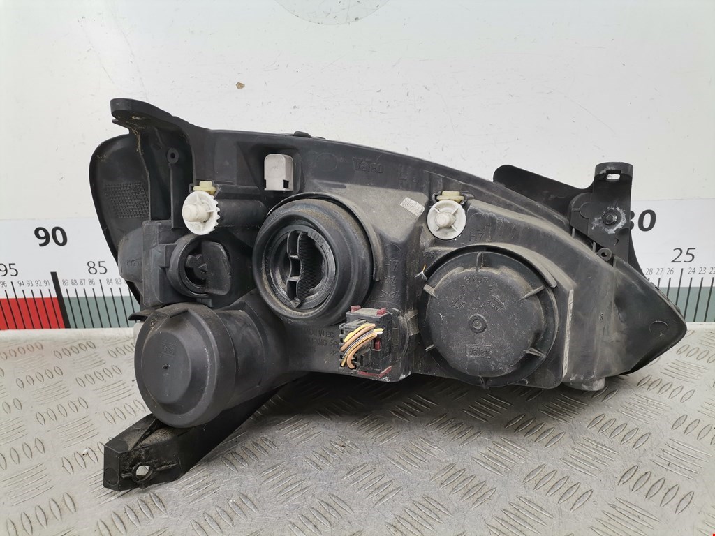 Фара левая OPEL Corsa C 2000-2006