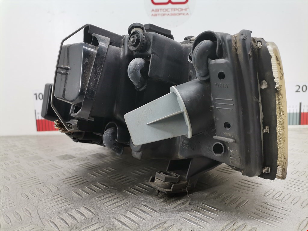 Фара правая AUDI A6 C5 1997-2004