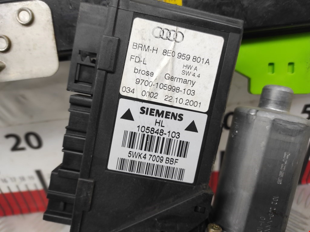 Стеклоподъемник задний левый AUDI A4 B6 2001-2005