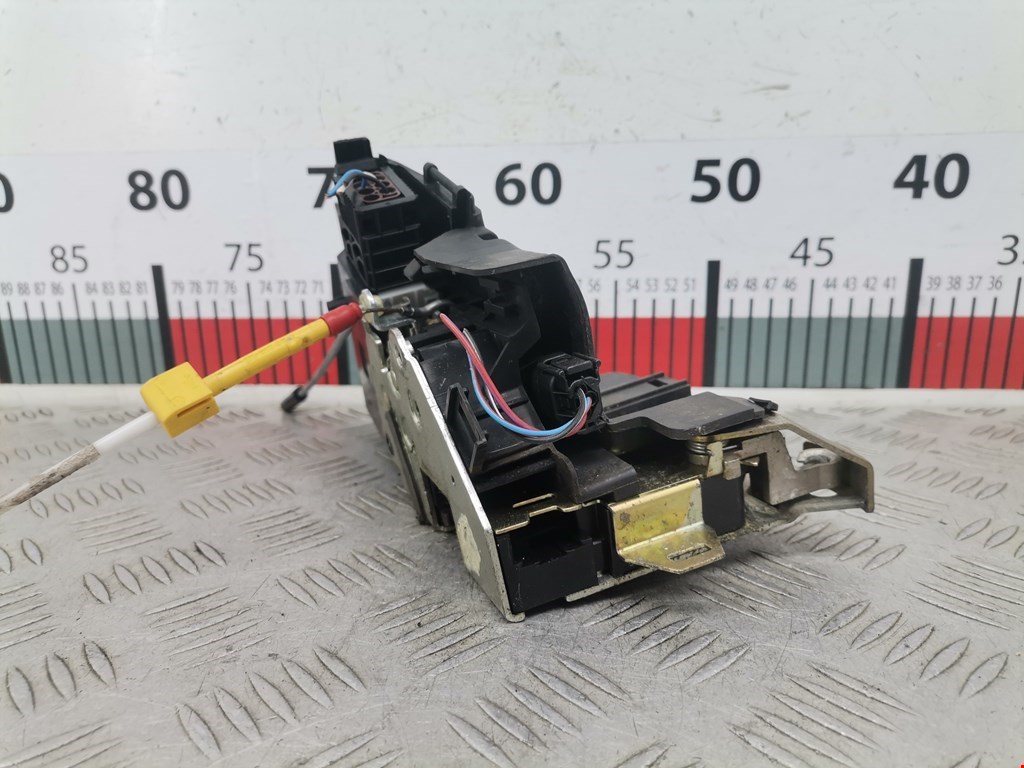 Замок двери передней левой BMW 5er 5 серия E39 1995-2004