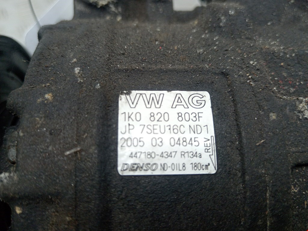 Компрессор кондиционера (системы кондиционирования) VOLKSWAGEN Golf V 2003-2009