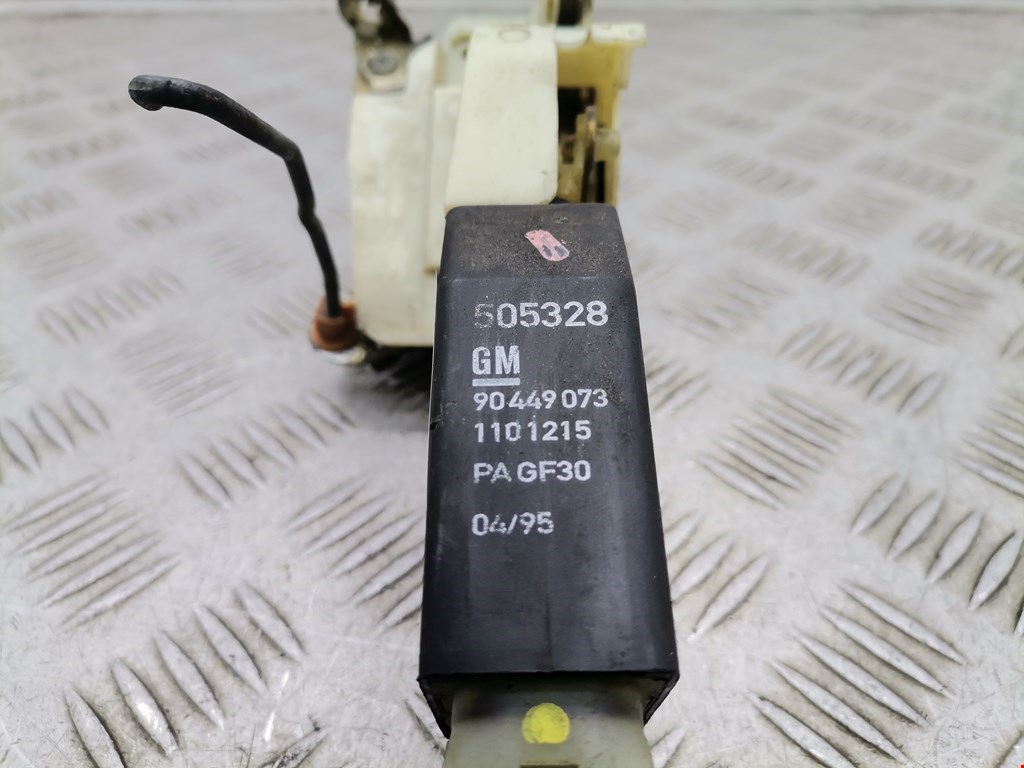 Замок двери передней правой OPEL Omega B 1994-2004