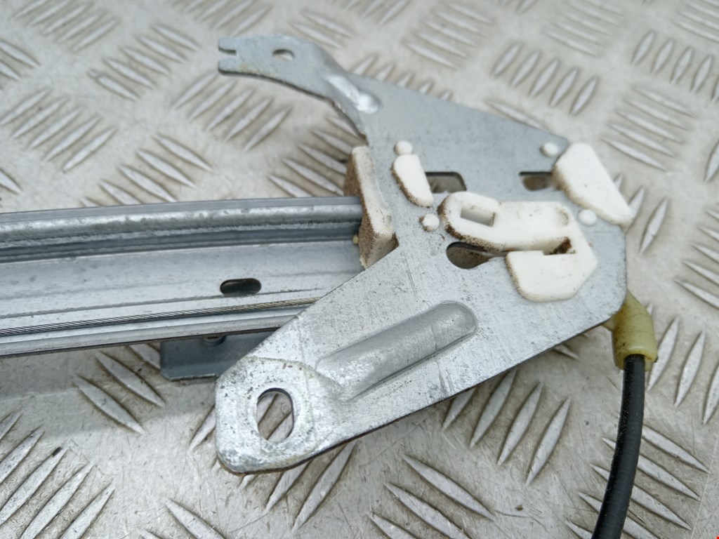 Стеклоподъемник задний левый NISSAN Primera P12 2002-2008