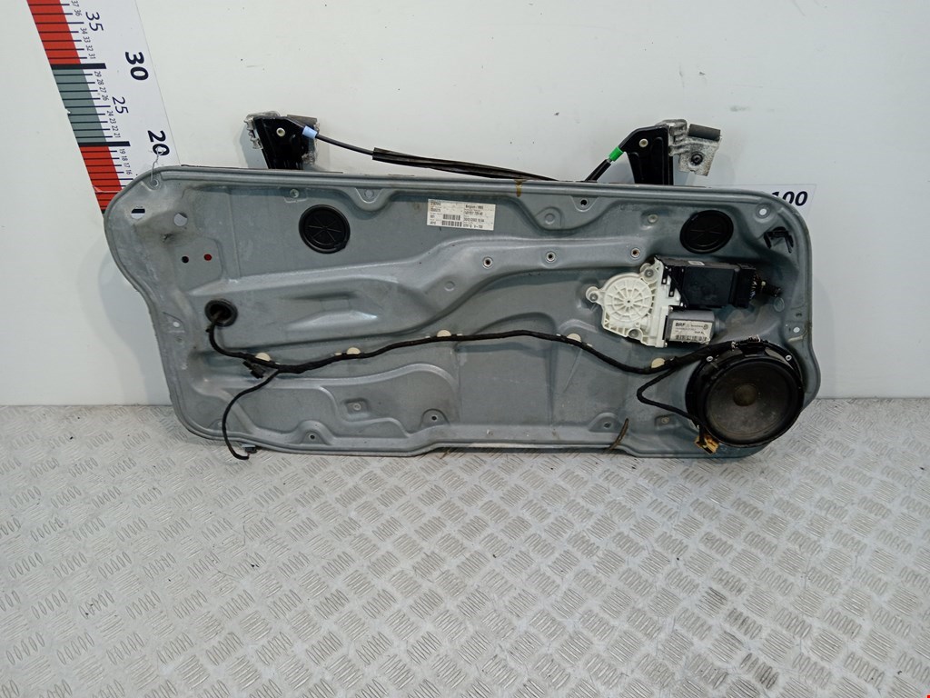 Стеклоподъемник передний левый VOLKSWAGEN Golf IV 1997-2003