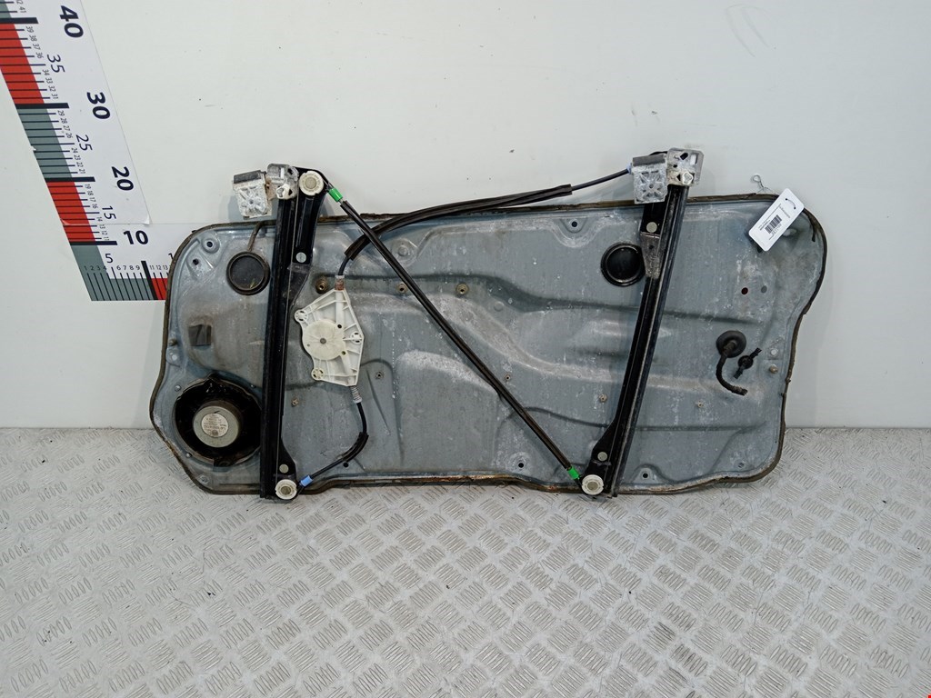 Стеклоподъемник передний левый VOLKSWAGEN Golf IV 1997-2003