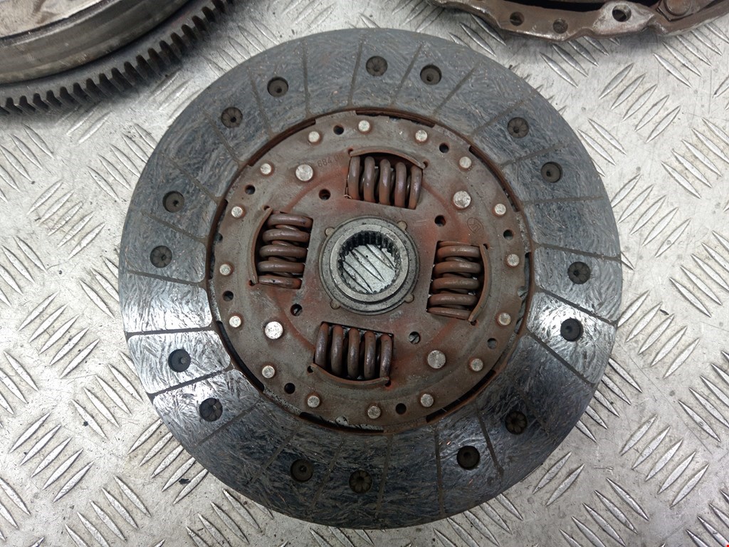 Маховик (демпфер сцепления) MERCEDES-BENZ Sprinter 901-905/Classic 909 1995-2006