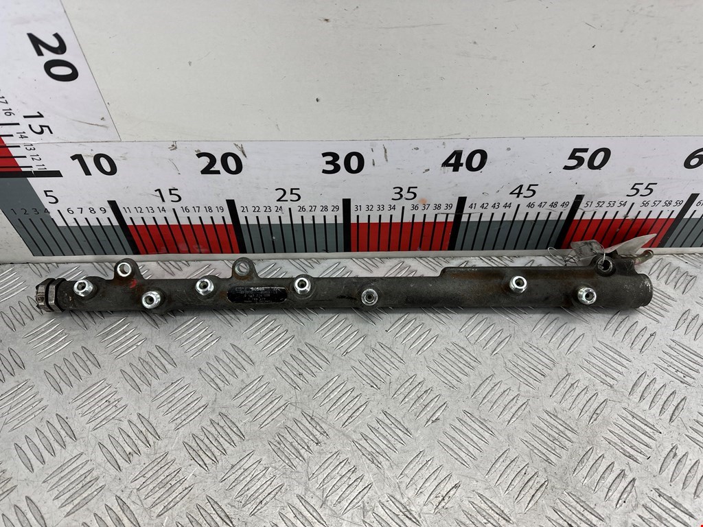 Рампа топливная (рейка) BMW 7er 7 серия E65/E66 2001-2008