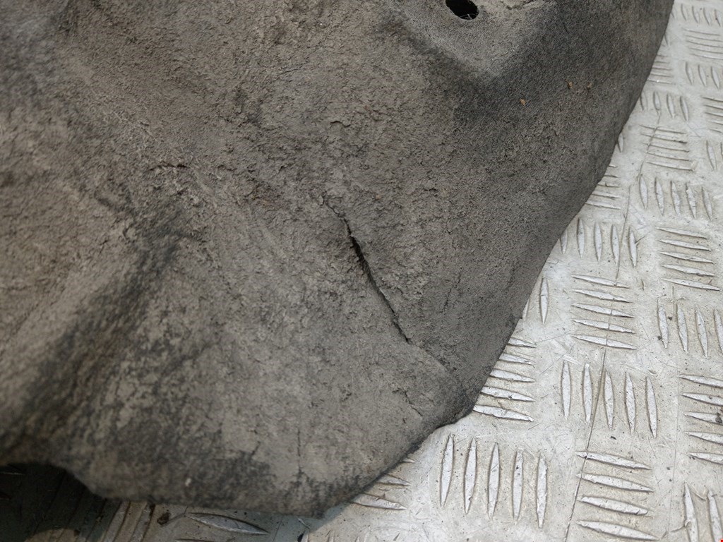 Локер (подкрылок) задний правый MAZDA Premacy CP 1999-2004