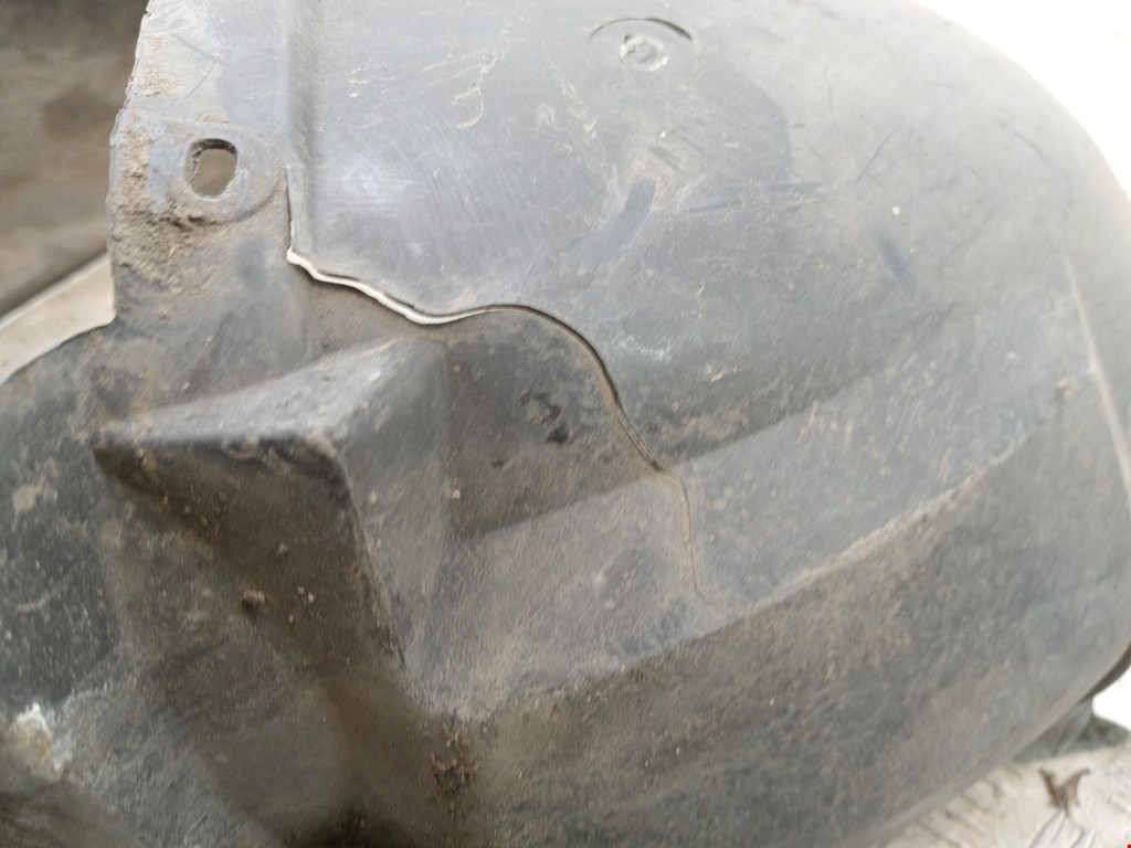 Локер (подкрылок) передний правый AUDI A4 B5 1995-2001