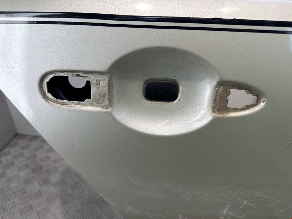 Дверь задняя правая RENAULT Laguna 2001-2007