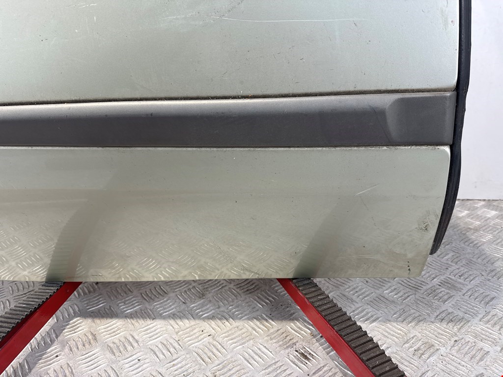 Дверь задняя правая RENAULT Laguna 2001-2007