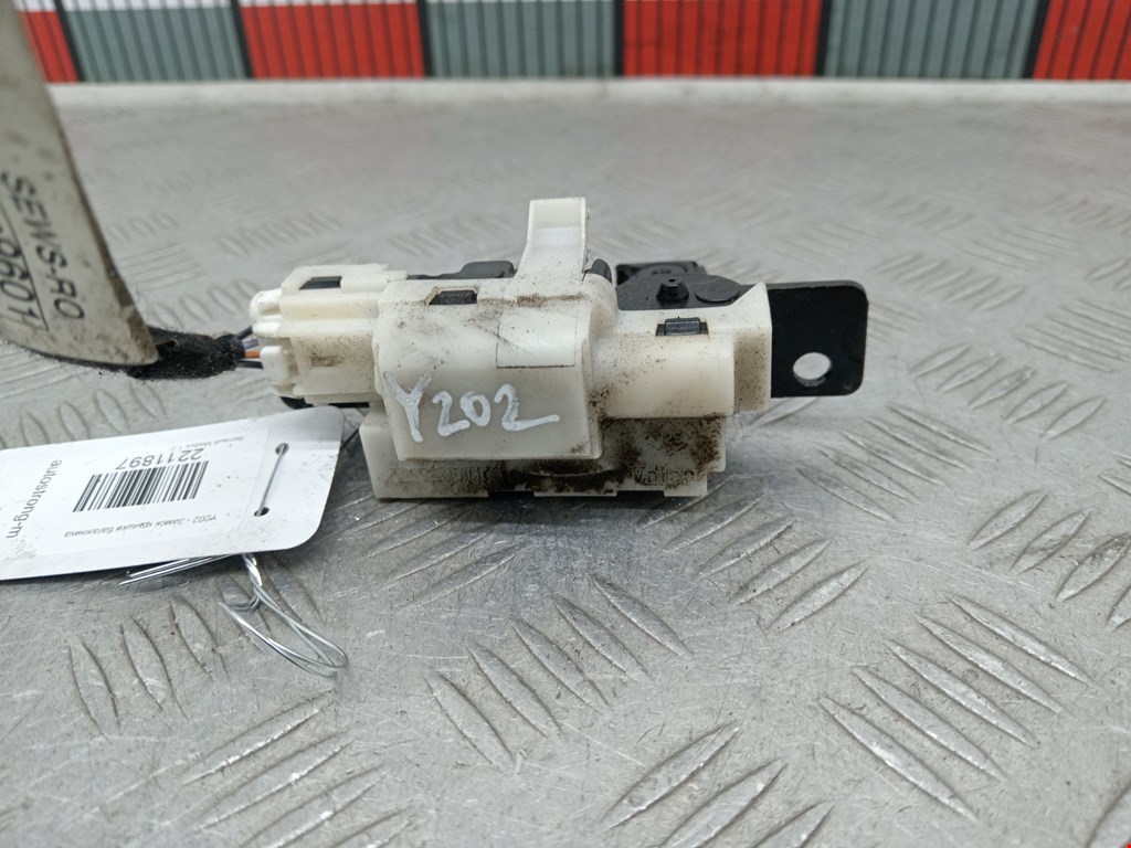 Замок багажника (крышки двери) RENAULT Modus 2004-2012