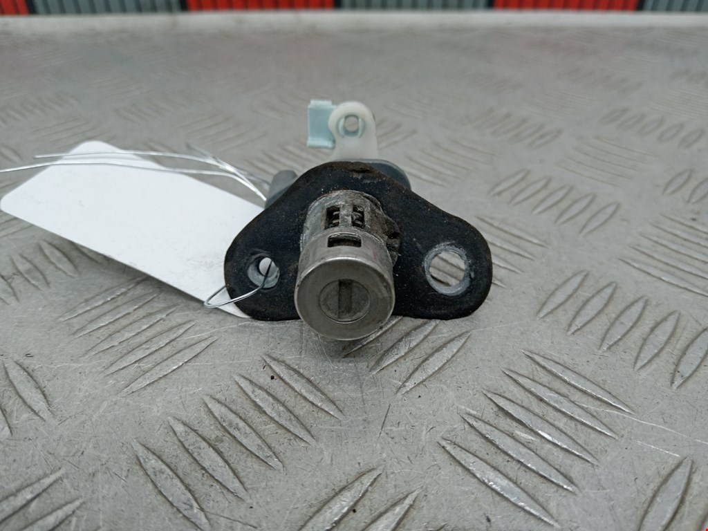 Личинка замка багажника Honda Civic 7 (2000-2006)