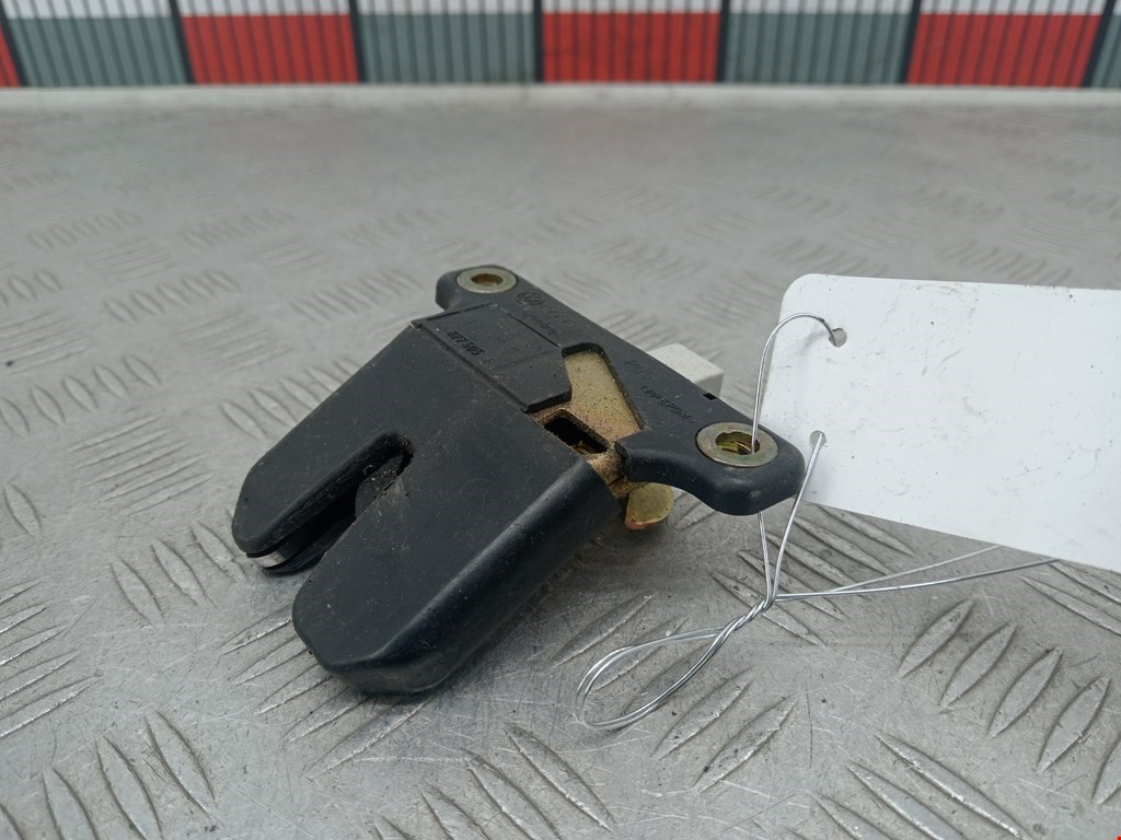 Замок багажника (крышки двери) AUDI A6 C5 1997-2004