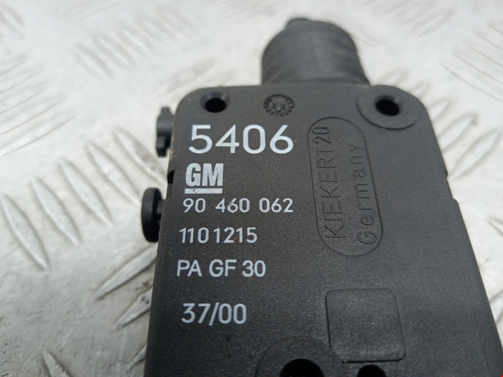 Активатор замка багажника OPEL Omega B 1994-2004