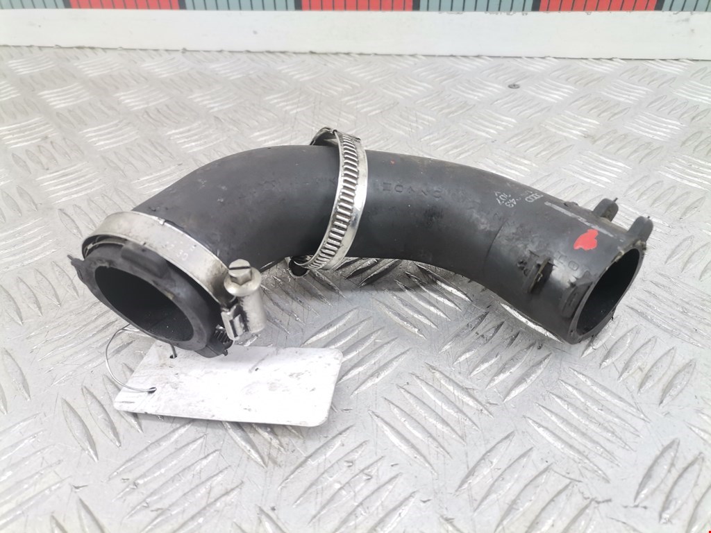 Патрубок интеркулера AUDI A4 B6 2001-2005
