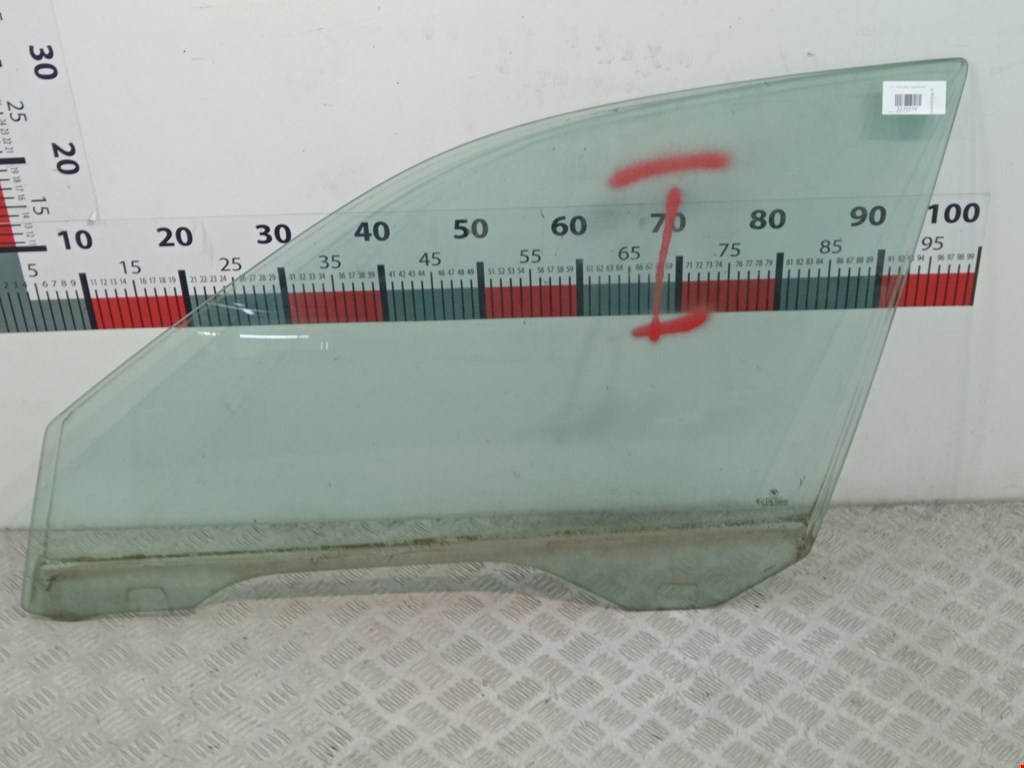 Стекло двери переднее левое BMW 5er 5 серия E39 1995-2004