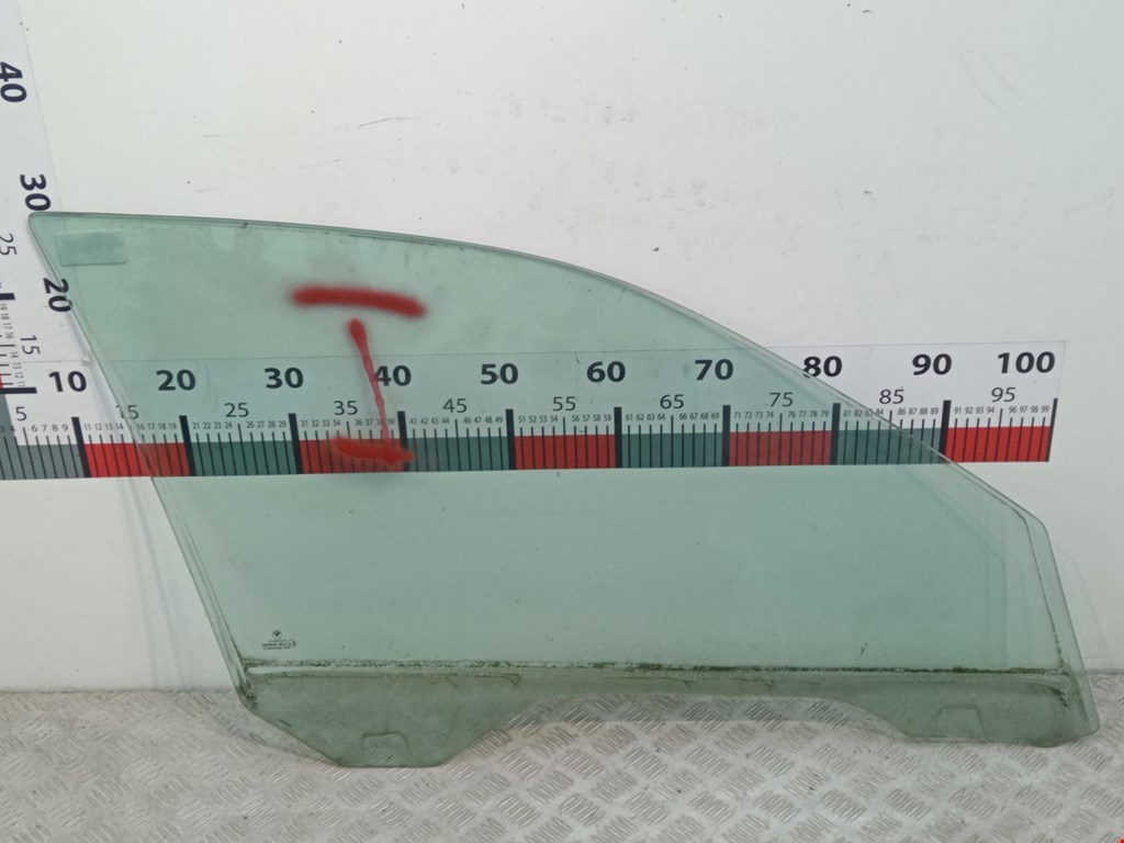 Стекло двери переднее левое BMW 5er 5 серия E39 1995-2004